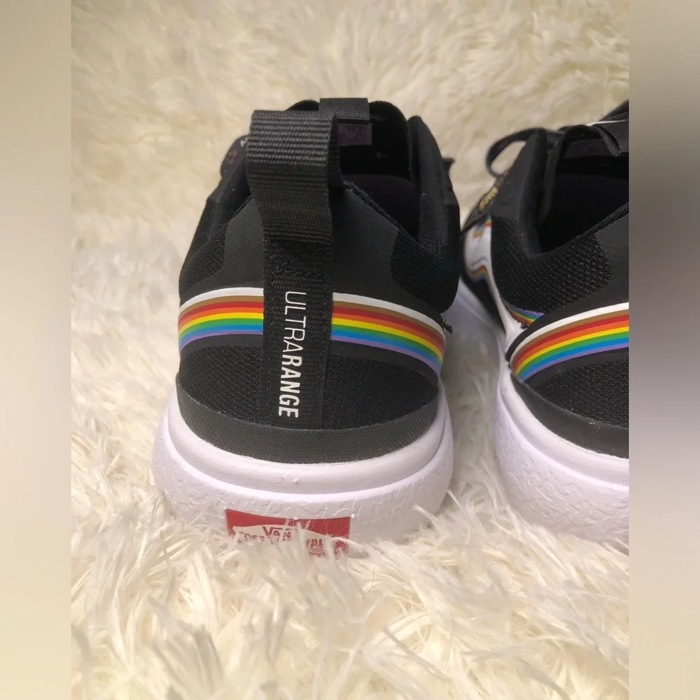 Vans Black/Pride Sneakers w/ White Stripe & Rainbow Trim Men’s 9 Women’s 10.5 🌈